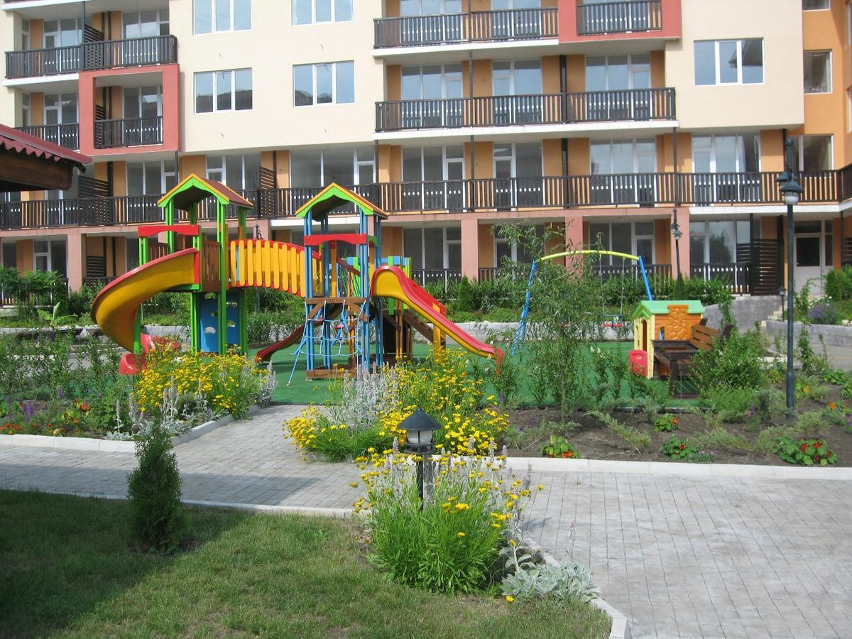 Apartcomplex Chateau Aheloy Exterior foto