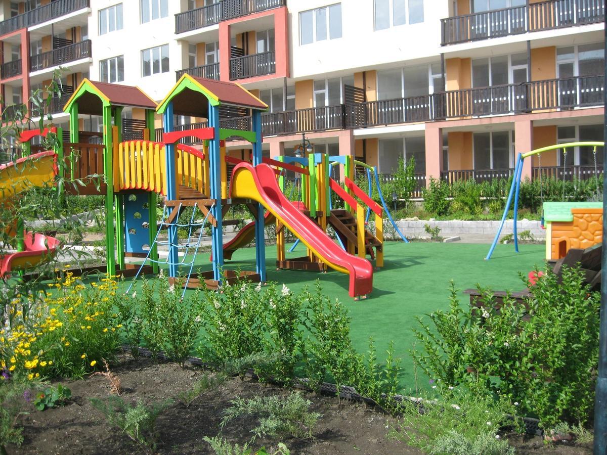 Apartcomplex Chateau Aheloy Exterior foto