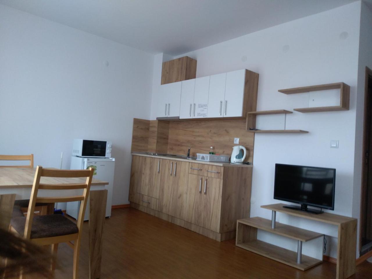 Apartcomplex Chateau Aheloy Exterior foto